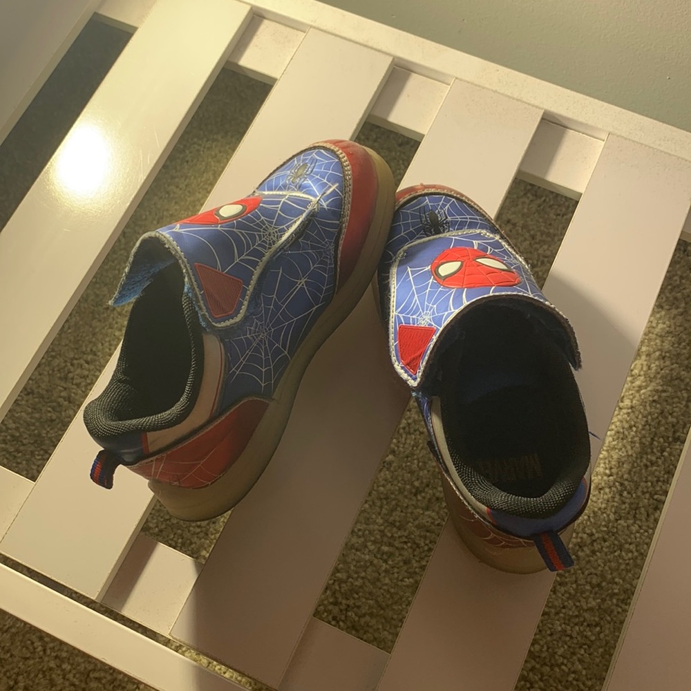 Boys toddler size 12 marvel Spider-Man sneaker